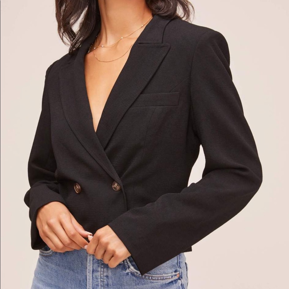 ASTR Cropped Blazer